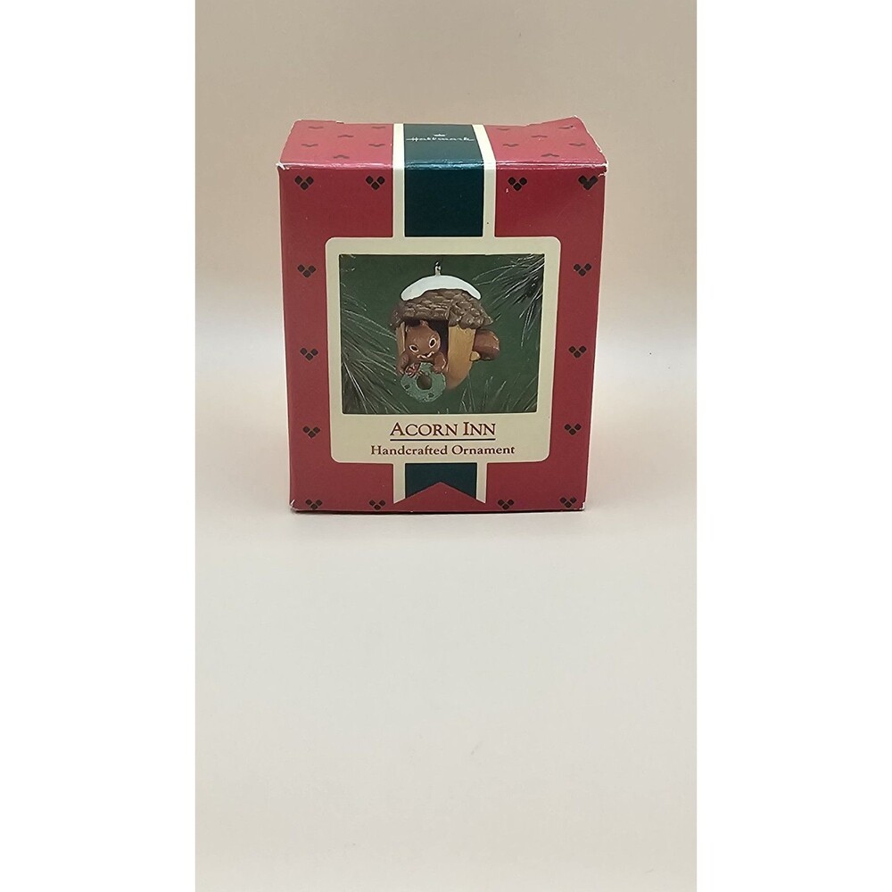 Vintage 1986 Acorn Inn Hallmark Keepsake Ornament